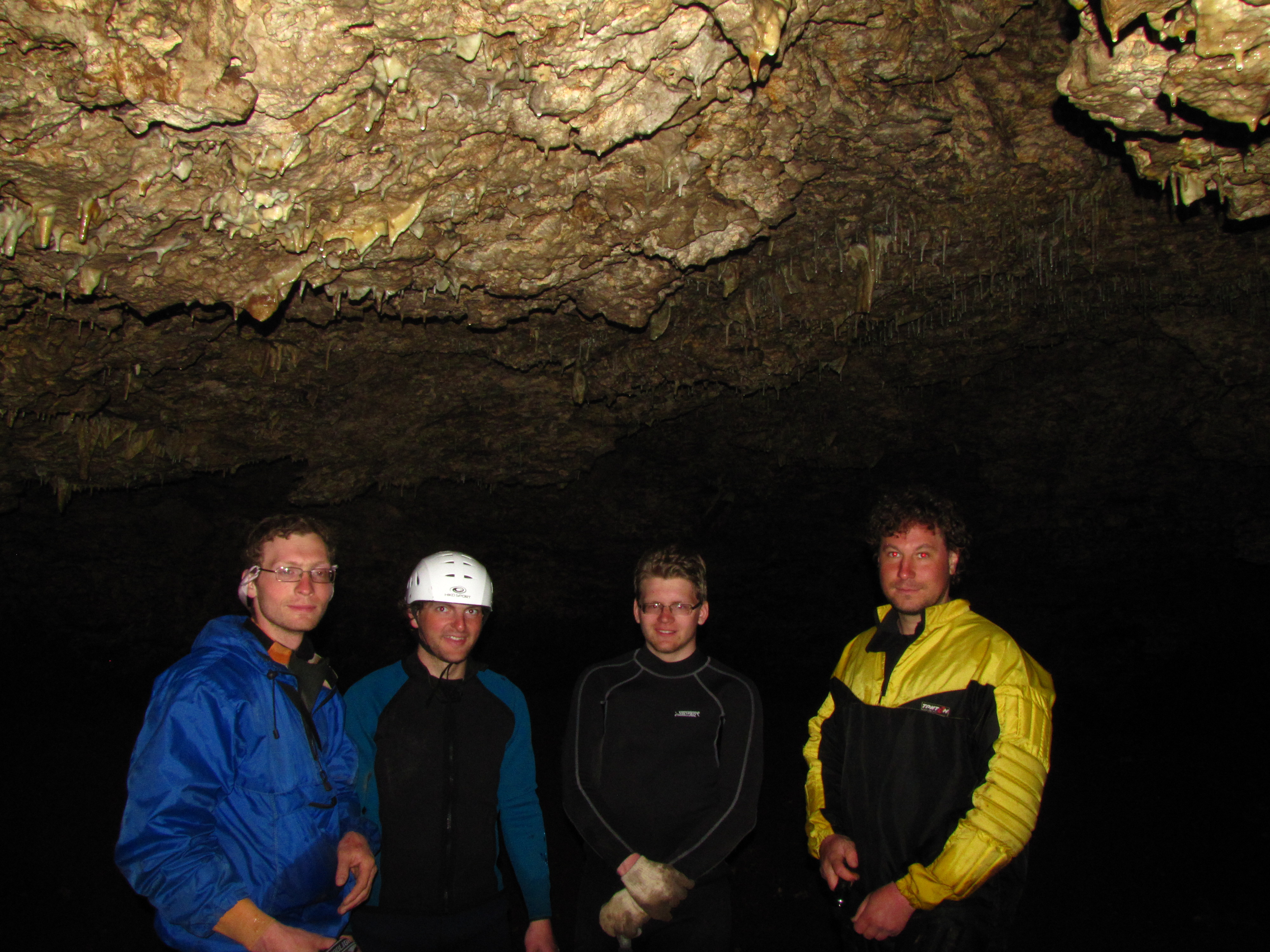 31. Пещера около Атыша